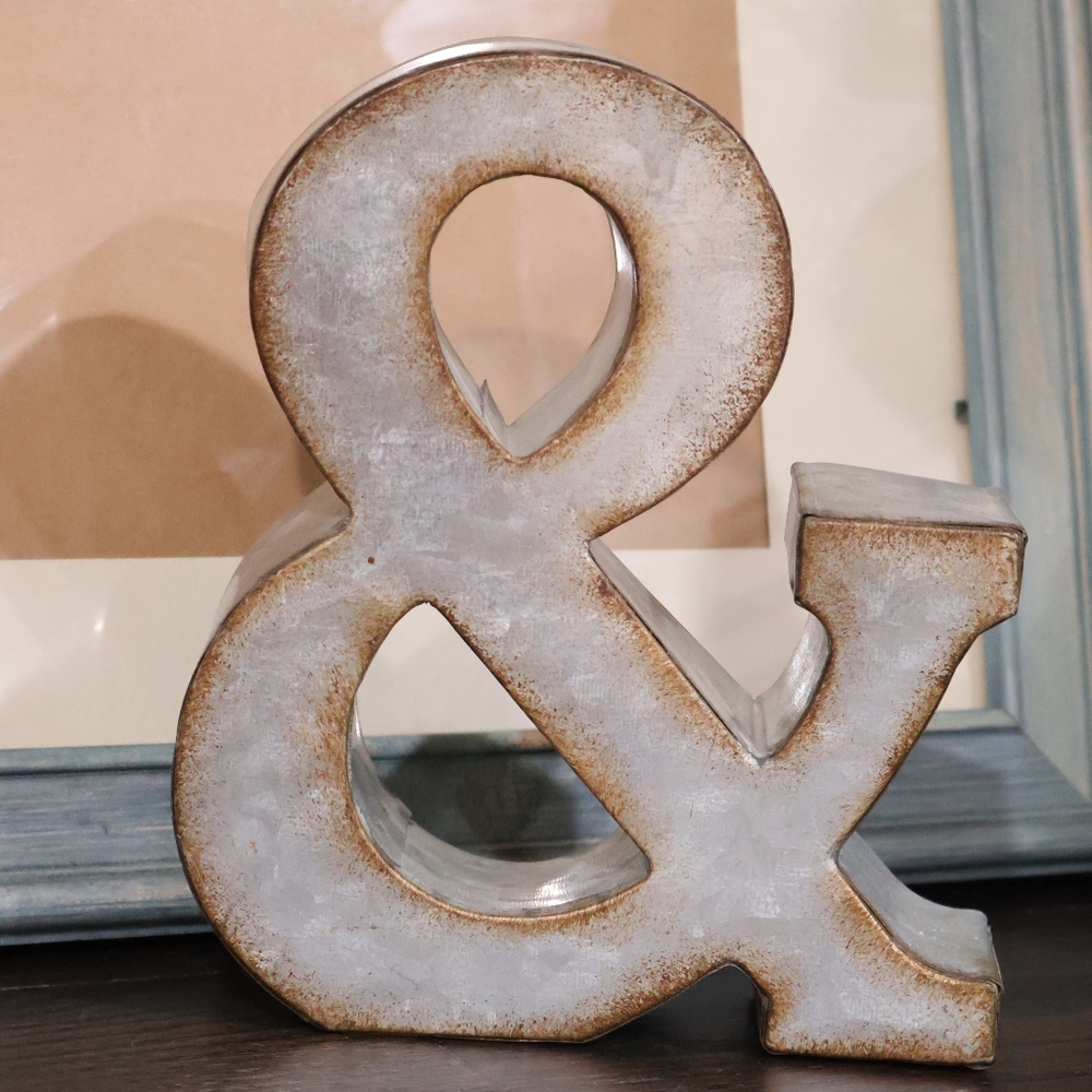 🔖 Rustic Gray Ampersand [ & ]  Decor - Picture 2 of 6